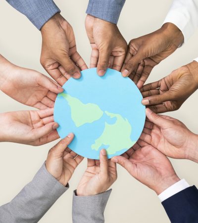 Agora Partnerships Colombia . Creative Labs SAS BIC