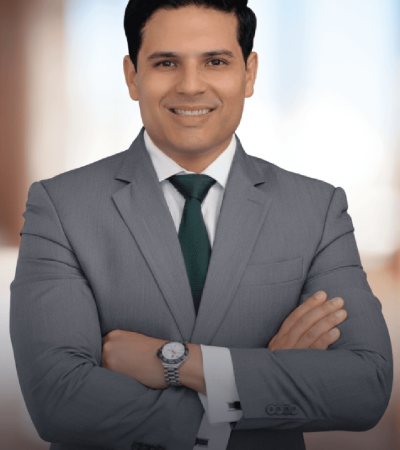 Miguel García - ABOGADO 150